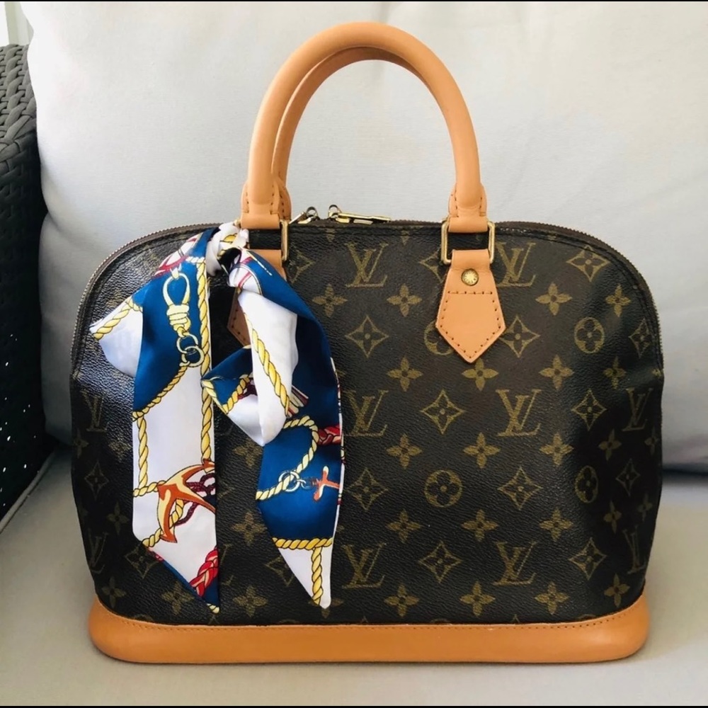 Louis Vuitton Alma PM